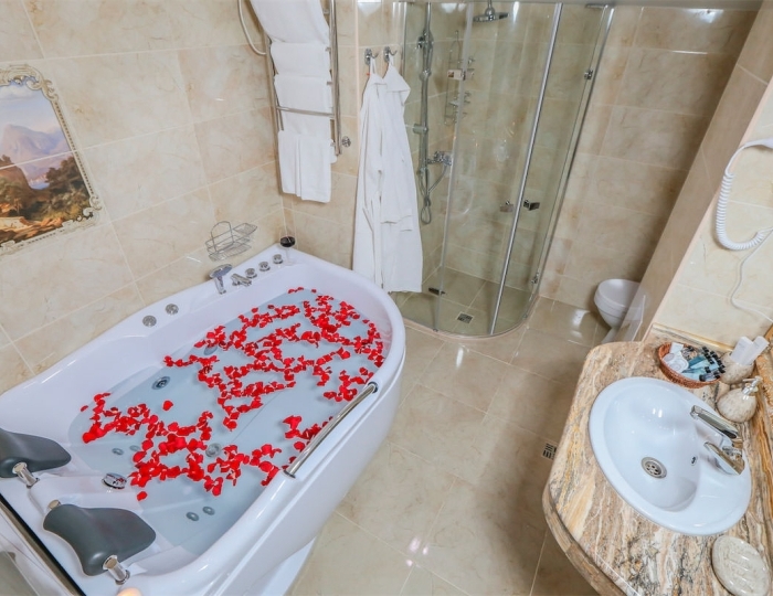 Royal Suite - Бутик-отель Garuda Boutique Hotel / Гаруда Бутик Отель Сухум